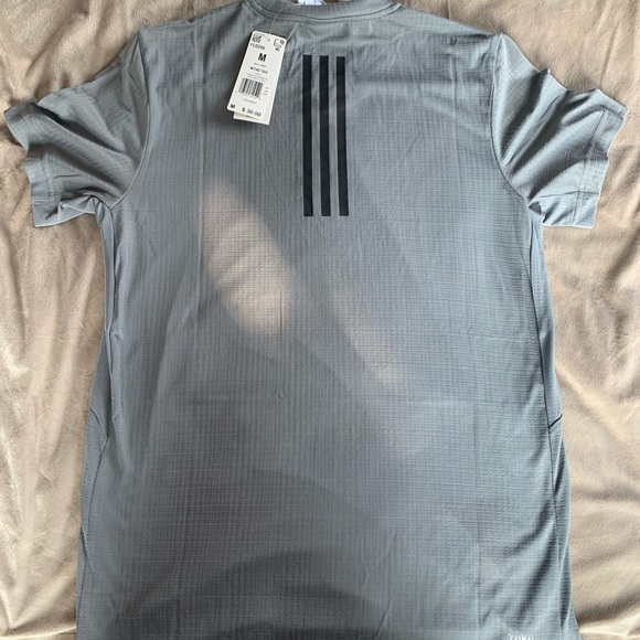 NWT Adidas T-Shirt - Picture 2 of 6